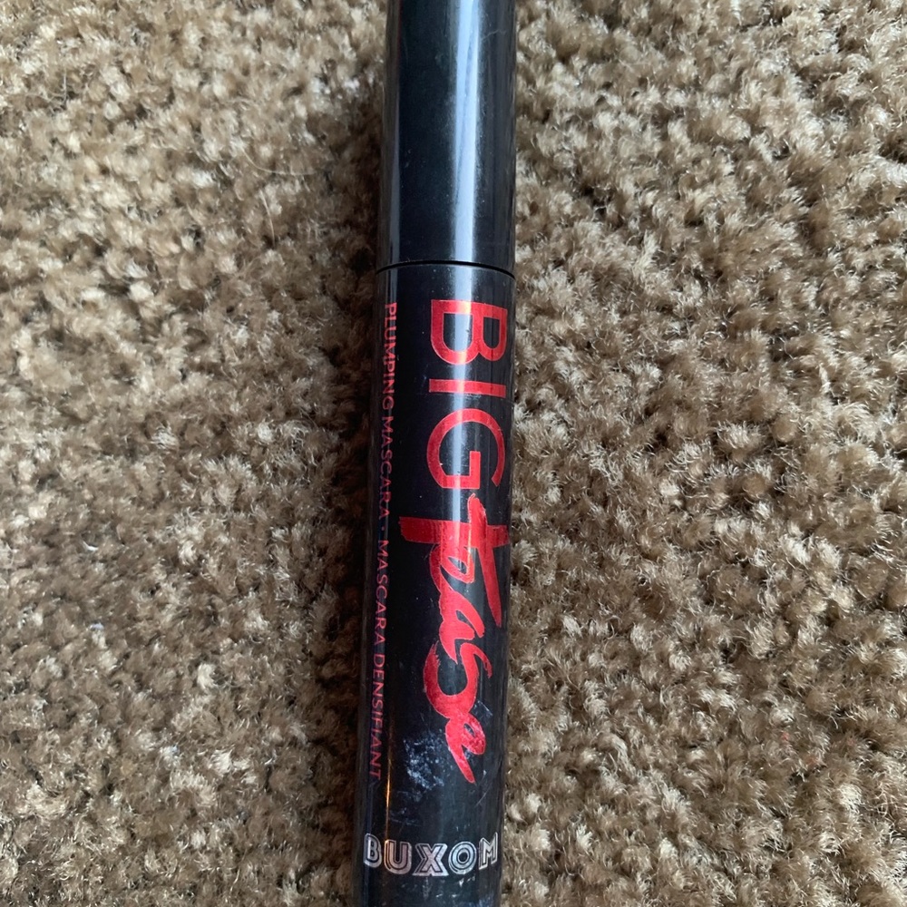 ❌SOLD❌buxom “big tease” mascara.